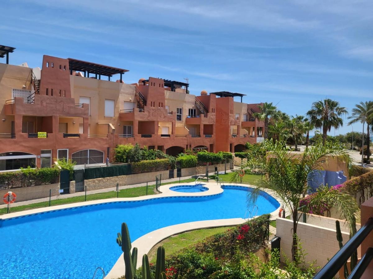 Apartamento Coqueto Con Terraza Y Cerca De La Piscina Comunitaria Y De La Playa! Apartment Playas de Vera Екстериор снимка